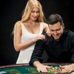 муж играет в казино